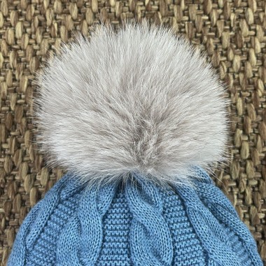 Cappello trecce in lana e ponpom