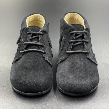 Stivaletto in camoscio con frange Scarpe