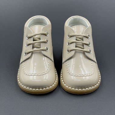 Stivaletto in vernice Scarpe