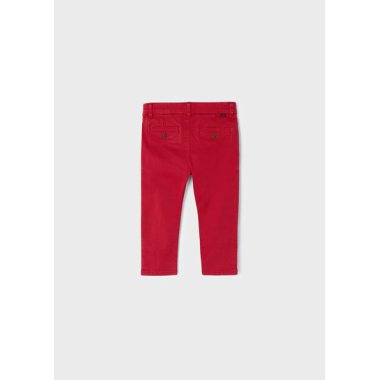 Pantalone chino basico        Pantaloni e Bermuda