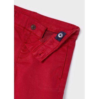 Pantalone chino basico        Pantaloni e Bermuda