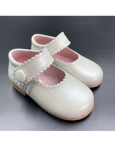 Leather button ballerina