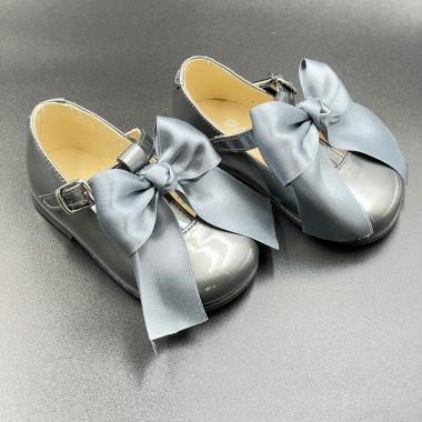 Scarpetta in vernice con fiocco in raso Scarpe