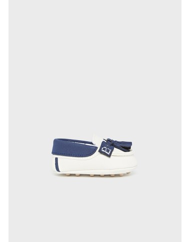 Mocassini con nappine                     Scarpe