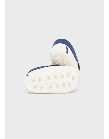 Mocassini con nappine                     Scarpe