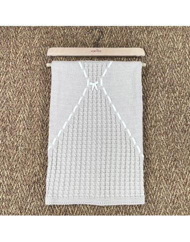 Cotton thread braids blanket