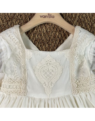 Elegant tulle and macramé dress