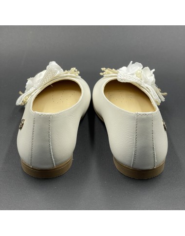 Ballerina with flowers