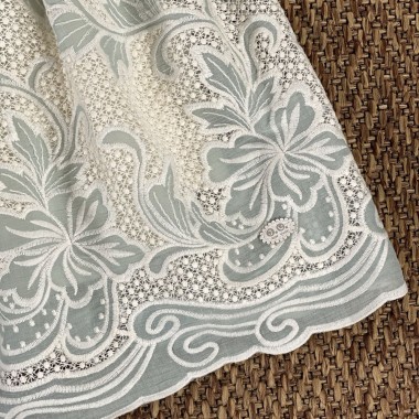 Abito ricamato Bimba 2/8 anni