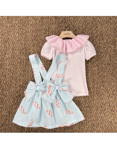 T-Shirt and ice cream salopettes