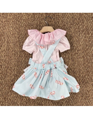 T-Shirt and ice cream salopettes