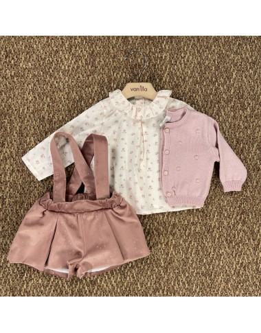 Complete in wool and velvet