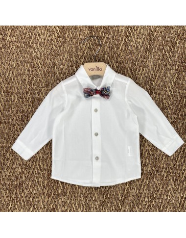 Shirt and bow tie tartan