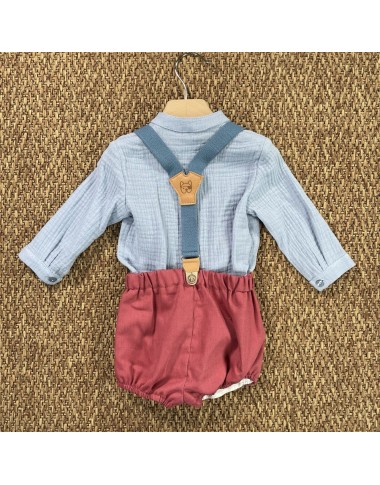 Complete with suspenders