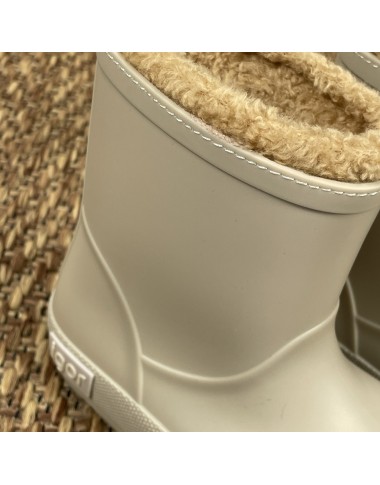 Barefoot rubber ankle boots