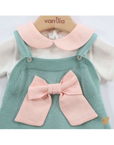 Salopette and knitted cotton thread