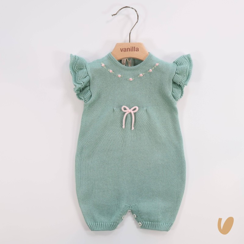 Pagliaccetto in filo roselline Set Nascita e Uscita Clinica