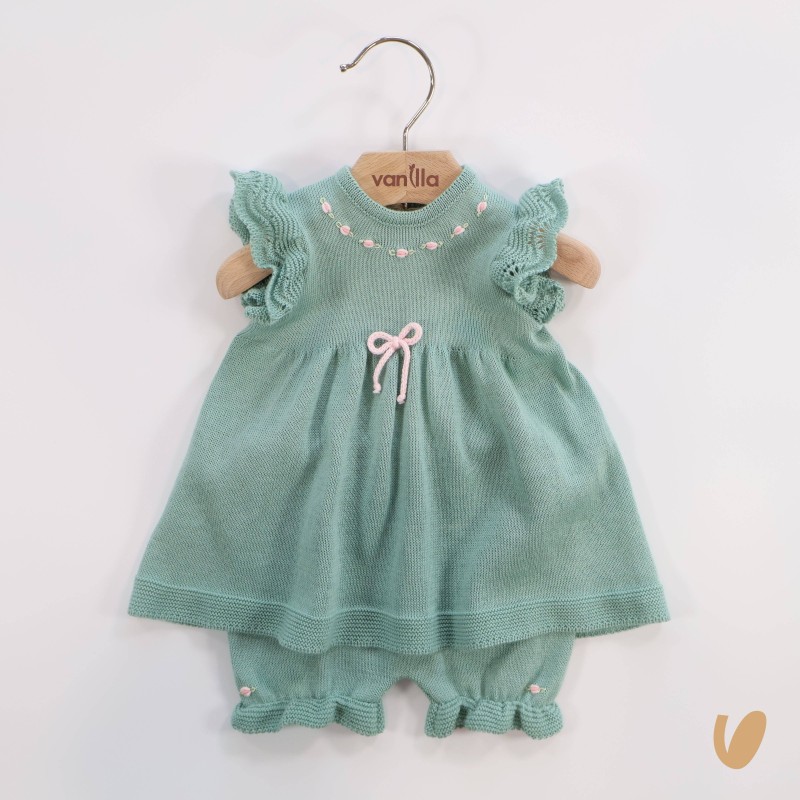 Completo in filo roselline Set Nascita e Uscita Clinica