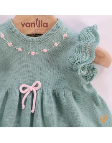 Completo in filo roselline Set Nascita e Uscita Clinica