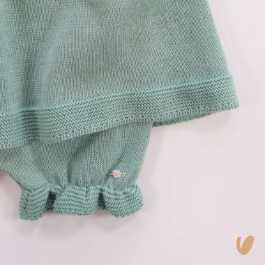 Completo in filo roselline Set Nascita e Uscita Clinica