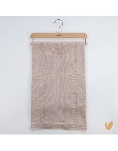 Heart and rose thread blanket