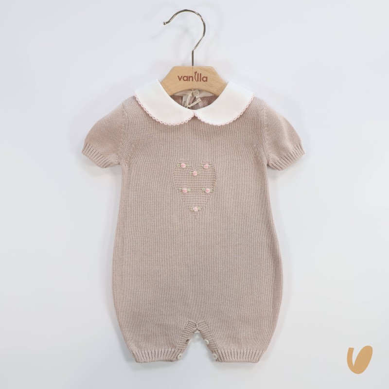 Pagliaccetto in filo cuore e roselline Set Nascita e Uscita Clinica