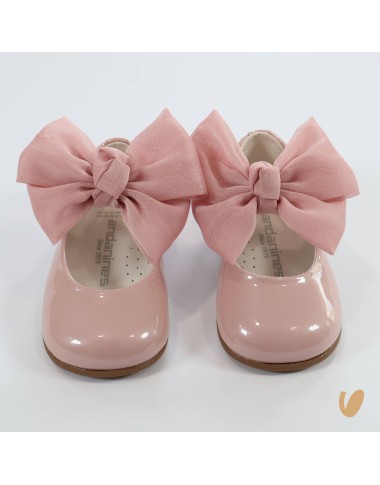 Ballerina paint bow