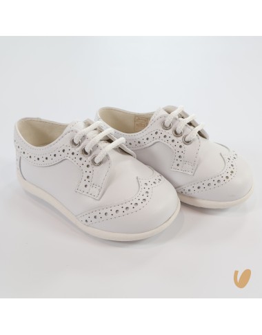 Shoes tightened leather