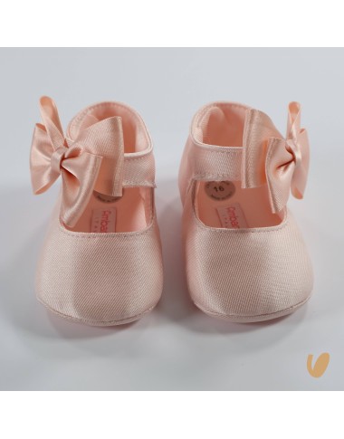 Ballerina in mikado with double bow