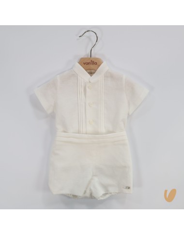 Elegant linen finish