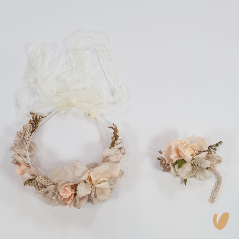 Coroncina e spilla di fiori Cardigan e Accessori