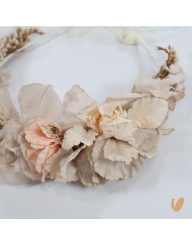 Coroncin and flower brooch