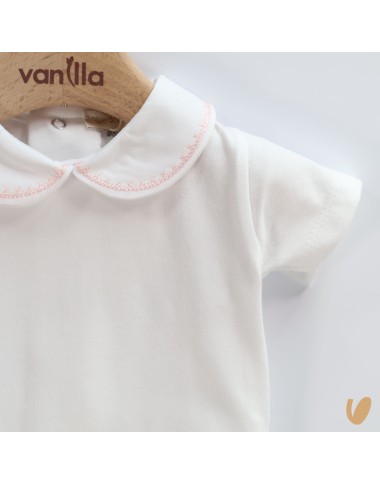 Body with embroidered collar