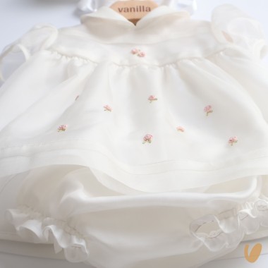 Completo in seta ricamato Battesimo