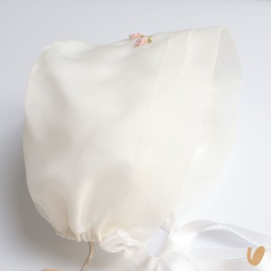 Completo in seta ricamato Battesimo