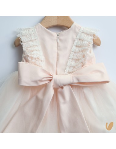 Elegant dress in tulle and band