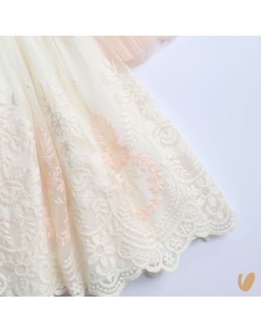 Elegant dress in tulle and macramè