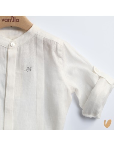 Elegant linen finish