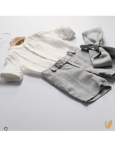 Elegant linen finish