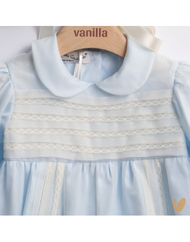 Complete in pure silk