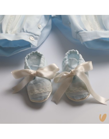 Complete in pure silk