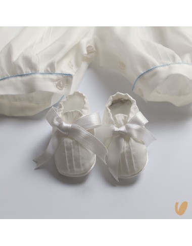 Complete in pure silk