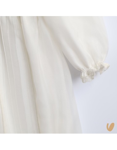 Complete in pure silk