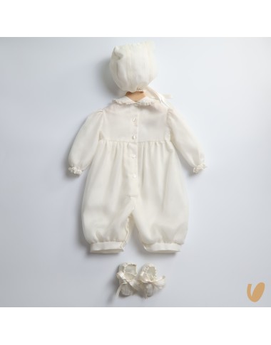 Complete in pure silk