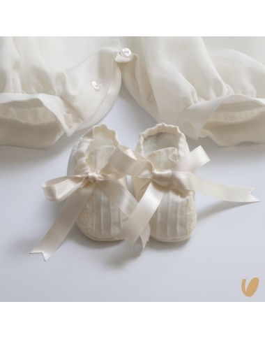 Complete in pure silk