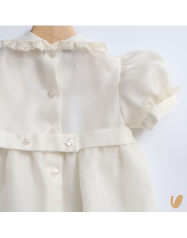 Complete in pure silk