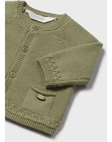 Cardigan tricot neckline