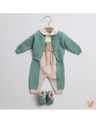 Complete in pure bear wool