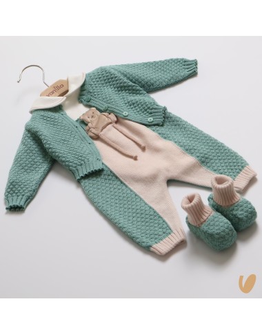 Complete in pure bear wool