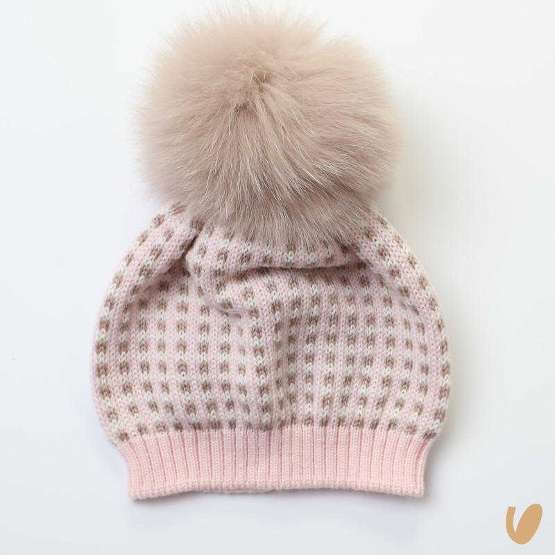 Cappello in lana con pompon Cappello e Babbucce